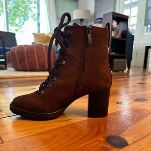 Aquatalia weather resistant boots